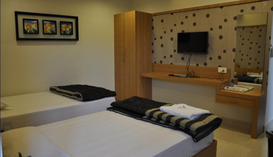 Hotel Athidi Grand Visakhapatnam Bilik gambar