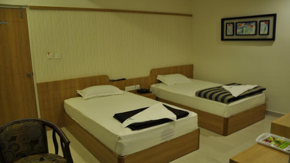 Hotel Athidi Grand Visakhapatnam Bilik gambar